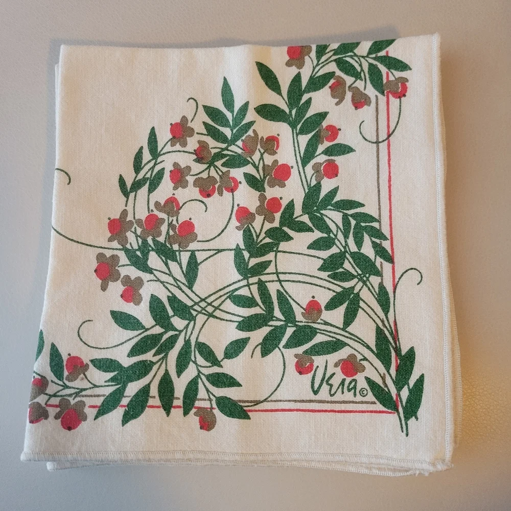 Vera Neumann Vintage Linen (?) Napkins (3) ~ Red Flowers Green Foliage ~ Pretty!